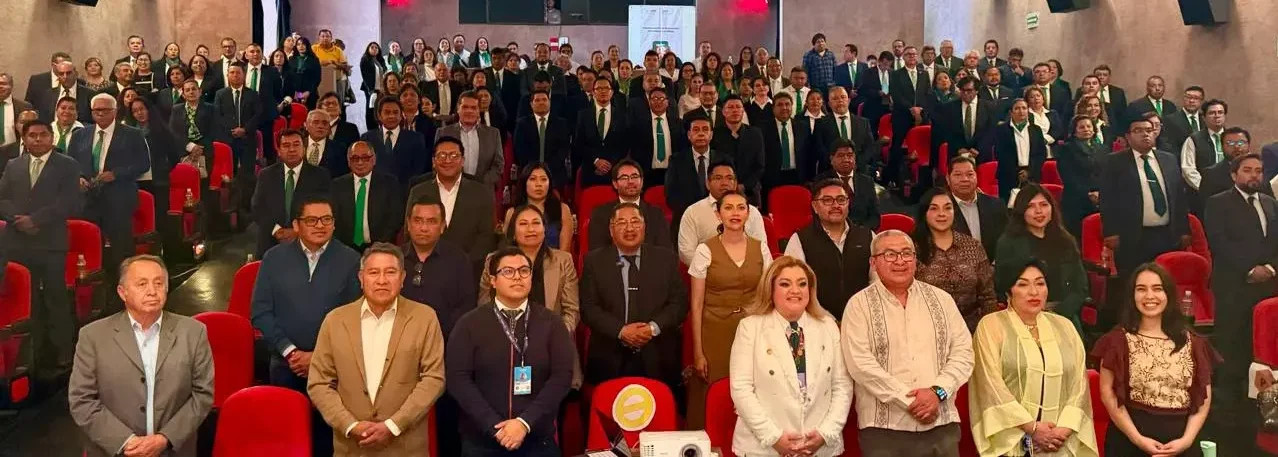 Tlaxcala reconoce 100 años de historia de la educación secundaria con presentación de memoria histórica